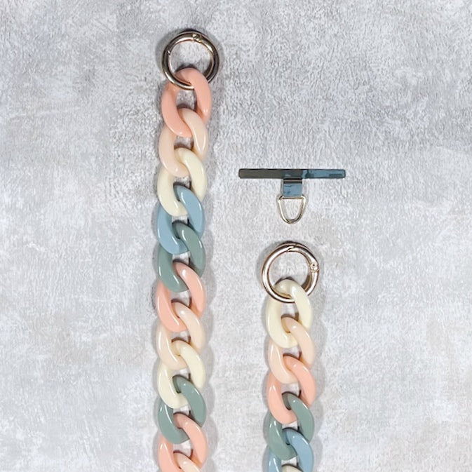 Phone strap
Phone chain
Phone lanyard
Phone charm
Phone accessory
Works with most phone cases —no need to replace yours
Our phone strap gives hands-free convenience, perfect for busy lifestyles
Available in countless colours and designs to personalise your look
Our phone strap is made with love in the UK