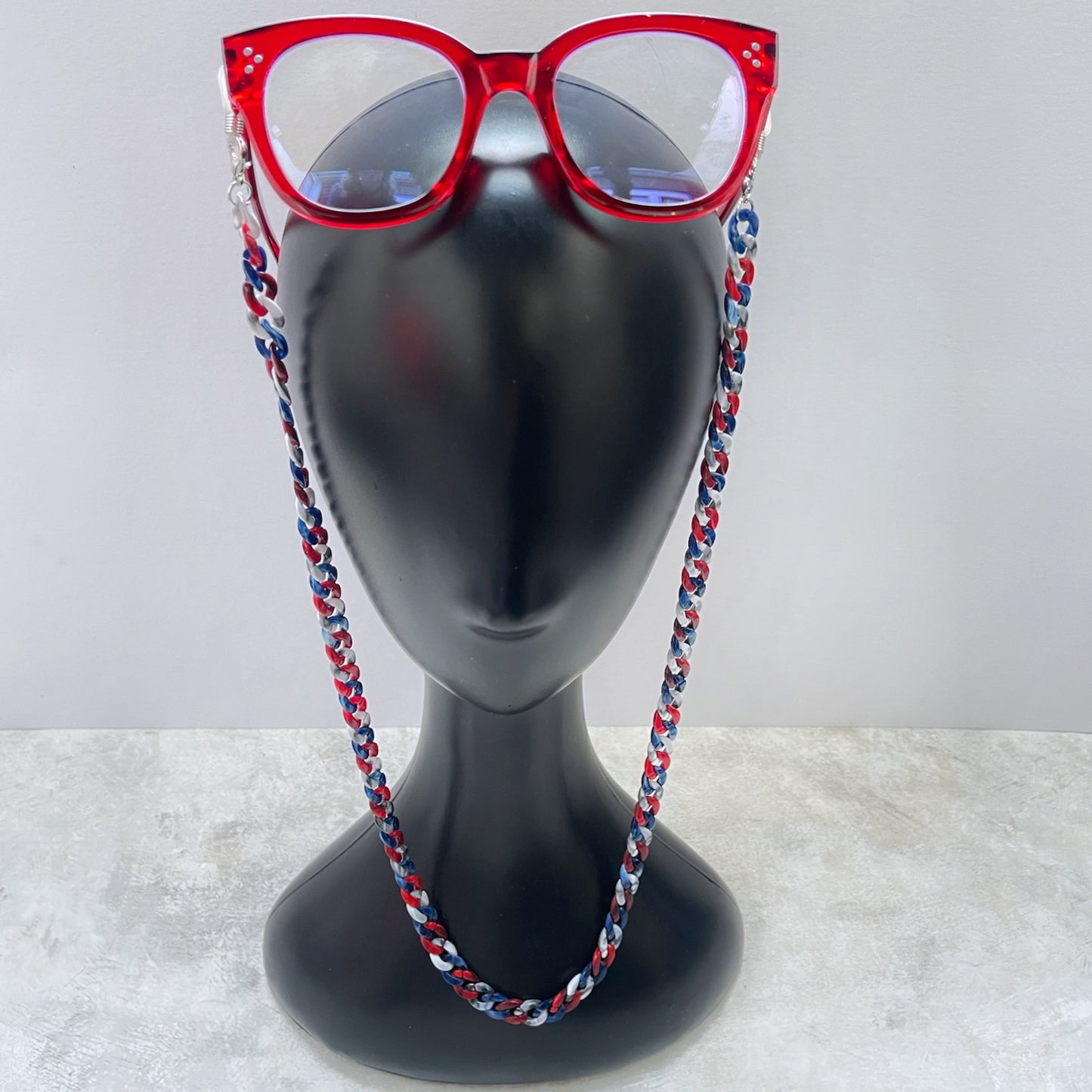 Lynkylynks eyewear chain works with most glasses—no need for special attachments
Our ultra micro LynkyLynk phone straps are made with the same high quality LynkyLynk materials, but in a more petite size - each lynk is approximately half the size of a micro one; the overall length of strap remains the same - for a more subtle strap
Available in multiple colours and designs
Lynkylynks are stylish glasses chains, durable for hands-free convenience
Perfect for busy lifestyles