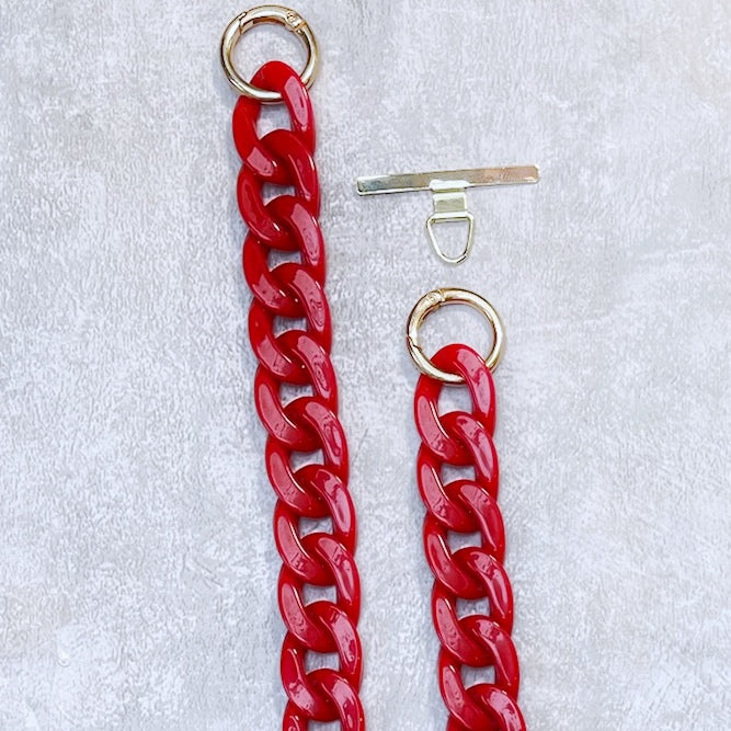 Phone strap
Phone chain
Phone lanyard
Phone charm
Phone accessory
Works with most phone cases —no need to replace yours
Our phone strap gives hands-free convenience, perfect for busy lifestyles
Available in countless colours and designs to personalise your look
Our phone strap is made with love in the UK