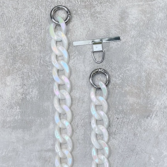 Phone strap
Phone chain
Phone lanyard
Phone charm
Phone accessory

Our Phone Strap works with most phone cases —no need to replace yours
Our micro LynkyLynk phone straps are made with the same high quality LynkyLynk materials, but in a more petite size - each lynk is approximately half the size of a standard one; the overall length of the phone strap remains the same - for a more subtle phone accessory 
Hands-free convenience, perfect for busy lifestyles
Available in countless colours and designs 