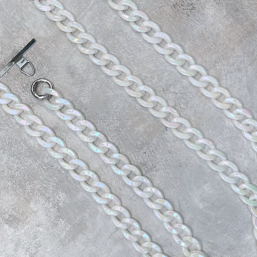 Our Phone Strap works with most phone cases —no need to replace yours
Our micro LynkyLynk phone straps are made with the same high quality LynkyLynk materials, but in a more petite size - each lynk is approximately half the size of a standard one; the overall length of the phone strap remains the same - for a more subtle phone accessory 
Hands-free convenience, perfect for busy lifestyles
Available in countless colours and designs to personalise your look
Made with love in the UK 

Phone strap
Phone chain
